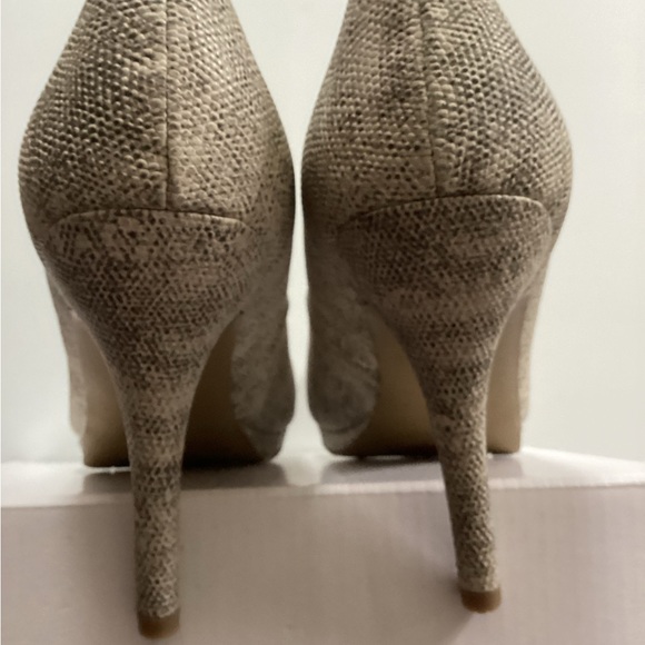 NEW Nine West “Ohemgee white smoke” size 8 - Picture 4 of 8